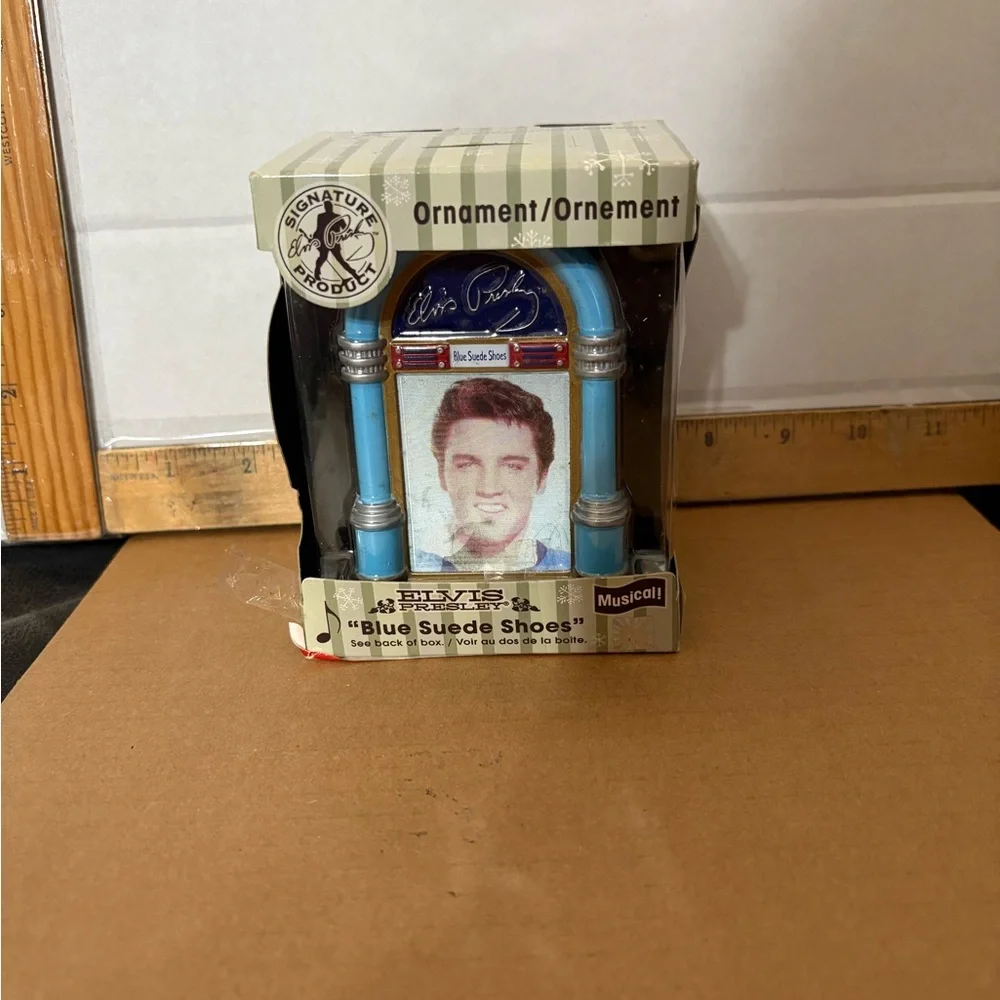 Elvis Presley 